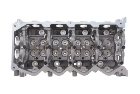 Головка блока цилиндров NISSAN NAVARA 2.5 DTI AMC 908505