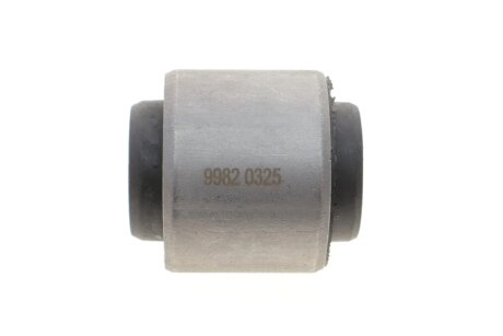 Сайлентблок рычага подвески Blue-print ADBP800538