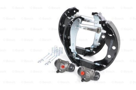 Колодки тормозные барабанные, комплект BOSCH 0 204 114 122