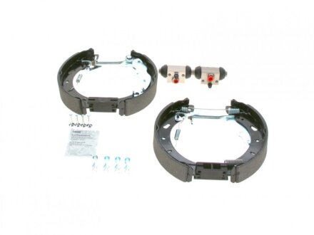 Колодки тормозные барабанные, комплект BOSCH 0 204 114 700