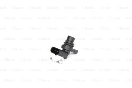 Датчик положения распределительного вала BOSCH 0 232 103 131