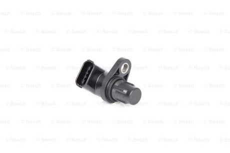 Датчик положения распределительного вала BOSCH 0 232 103 152