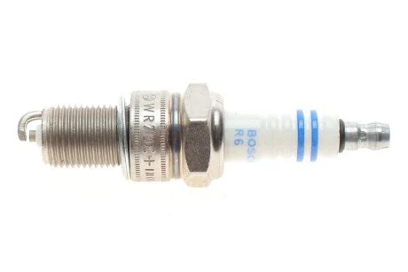 Свеча зажигания BOSCH 0 242 235 663