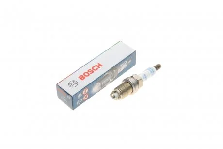 Свеча зажигания BOSCH 0 242 235 668