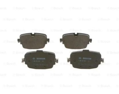 Тормозные колодки дисковые, комплект BOSCH 0 986 424 389