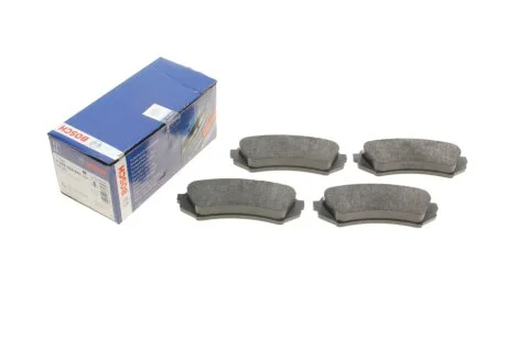 Тормозные колодки, дисковые. BOSCH 0 986 424 641