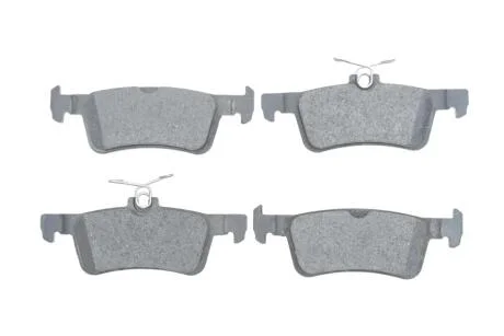 Тормозные колодки дисковые, комплект BOSCH 0 986 424 866