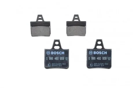 Тормозные колодки дисковые, комплект BOSCH 0 986 460 958