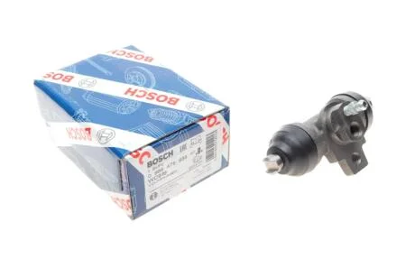 Циліндр гальмівний (задній) VW T4 90-03 BOSCH 0 986 475 935