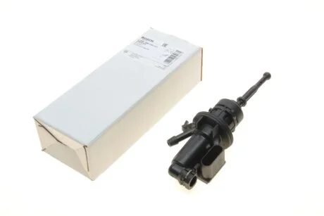 Циліндр зчеплення (головний) Audi A3/Skoda Octavia 03-/SuperB/Yeti 08-17/VW Caddy/Golf/Touran 03- BOSCH 0 986 486 153