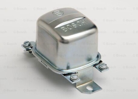 Регулятор напряжения BOSCH F 026 T02 205