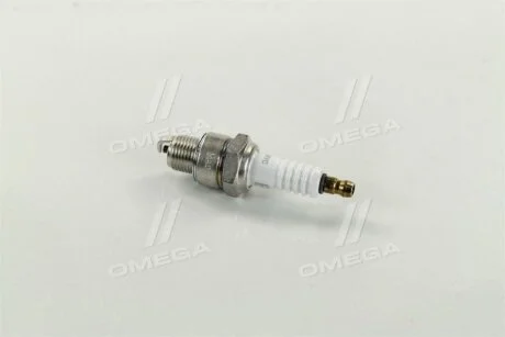 Свеча зажигания Champion L82YC CHAMPION OE038/T10