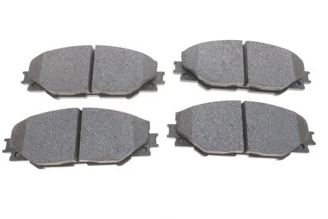 Колодки гальмівні (передні) Toyota RAV4 2.0-3.5/Auris 1.8 05- Delphi LP2003