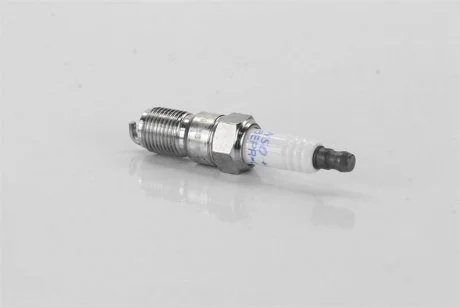 Свеча зажигания DENSO PT16EPR-L13