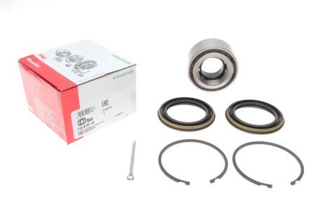 Підшипник маточини (передньої) Nissan Primera 90-02/Maxima 88-00 FAG 713 6137 10