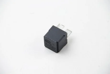 Реле універсальне HELLA 4RA007 793-031