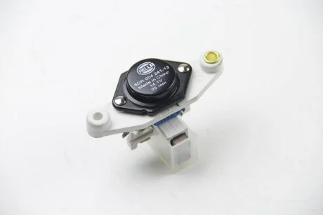 Регулятор напряжения HELLA 5DR 004 241-131