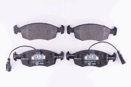 Тормозные колодки дисковые, комплект HELLA 8DB 355 008-521