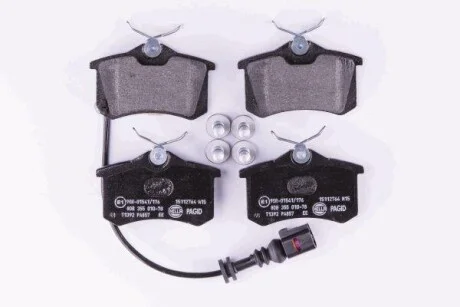 Тормозные колодки дисковые, комплект HELLA 8DB 355 010-781