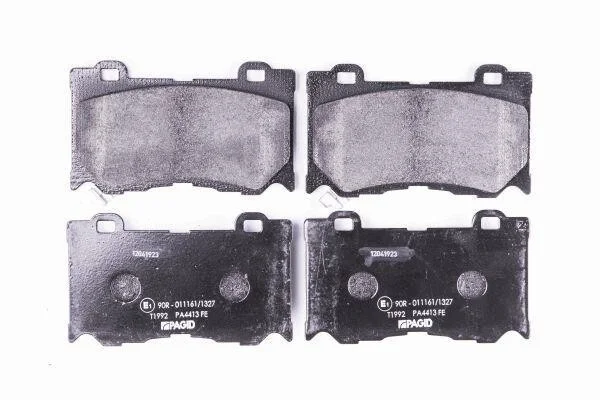 Тормозные колодки дисковые, комплект HELLA 8DB 355 015-411 (фото 1)