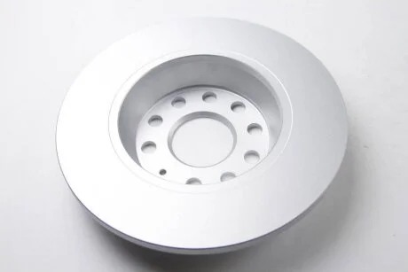 Тормозной диск задний невентилируемый HELLA 8DD 355 112-141