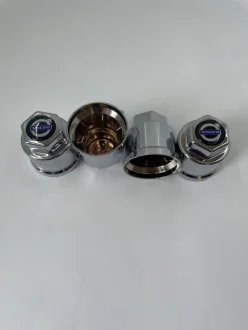 Колпачок колесный D32MM серебристый наклейка VOLVO Інше ABJ032-VOLVO