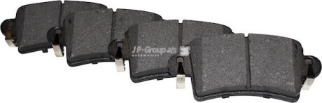 Тормозные колодки дисковые, комплект JP GROUP 1263700910