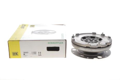 Демпфер зчеплення Audi A4 2.0 TDI/TFSI (140/185kw)/A5/A6/Q5 2.0 TDI (110/140kw) 15- LuK 415 0954 10