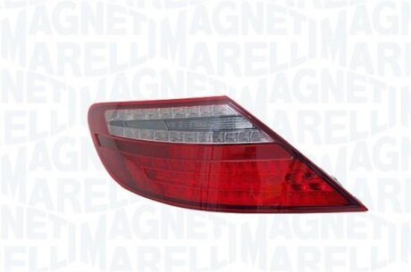 Фонарь задний правый MAGNETI MARELLI 714021390822