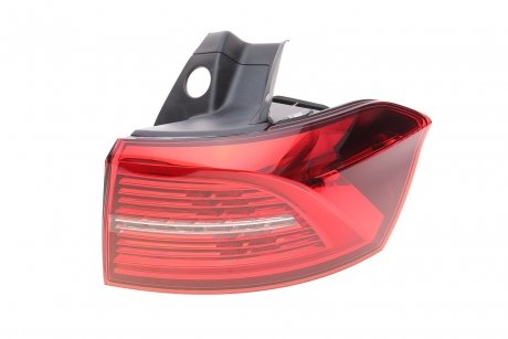 Ліхтар задній VW Passat 14- (R) MAGNETI MARELLI 714081440801