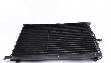 Радіатор кондиціонера MB (S124/W124) 2.0-3.0 84-93 MAHLE / KNECHT AC 133 000S