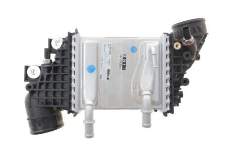 Радіатор інтеркулера VW Crafter/T6 2.0 TDI 16- MAHLE / KNECHT CI 663 000P
