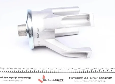 Опора двигуна MEYLE 1001990148