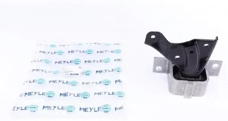Подушка двигуна (передня) (R) Dacia Logan/Sandero 1.4/1.6/1.6LPG 04- MEYLE 16-14 030 0025