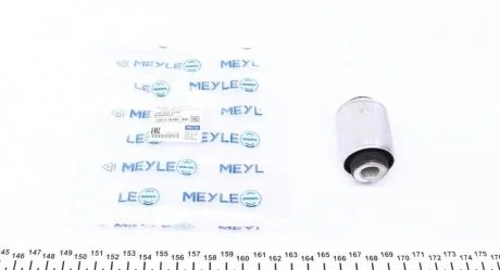 Сайлентблок рычага MEYLE 3003332102