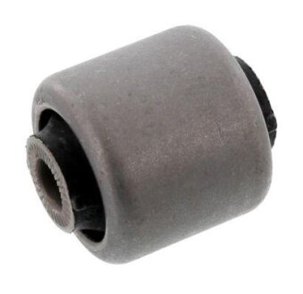 Сайлентблок переднего рычага подвески MOOG BM-SB-13426