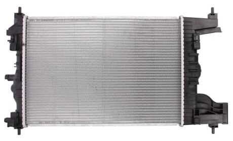 Радиатор охлаждения двигателя NISSENS 616903