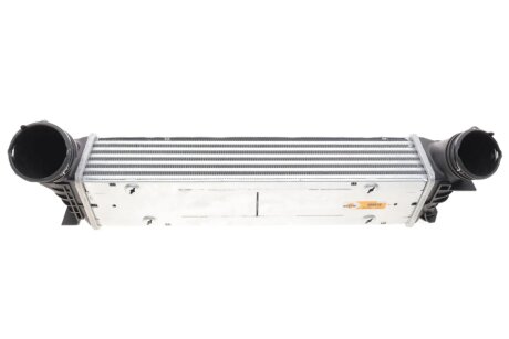 Радіатор інтеркулера BMW 1 (E81/E82/E87/E88)/3 (E90-E93)/X1 (E84) 2.0D N47 04-15 NRF 30907A