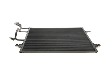 Радіатор кондиціонера Audi A6 97-05 NRF 35291