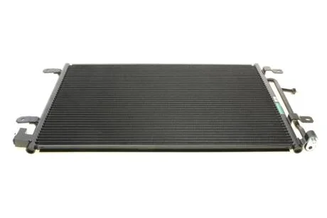 Радіатор кондиціонера Audi A4/Seat Exeo 1.6-3.2 02-13 NRF 35560