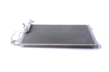 Радіатор кондиціонера (з осушувачем) Nissan Qashqai 1.5 07- NRF 35974