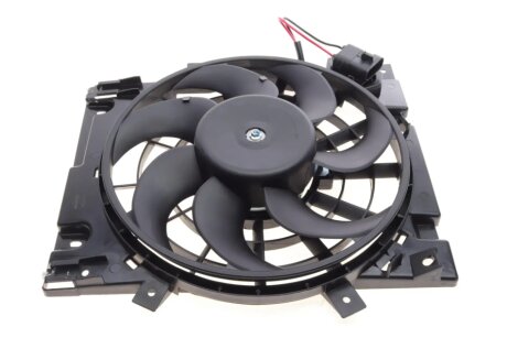 Вентилятор охолодження двигуна Opel Astra/Zafira 1.3-2.2 04- (з дифузором) NRF 47310