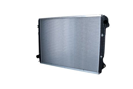 Радиатор охлаждения двигателя NRF 500004