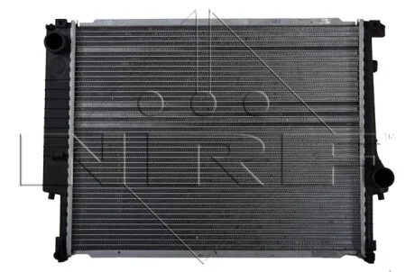 Радиатор охлаждения двигателя NRF 509558