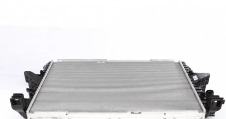 Радіатор охолодження VW Multivan V/T5 03- NRF 53154