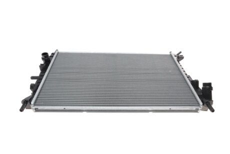 Радіатор охолодження Ford Mondeo 2.0-3.0 i/2.0-2.2 D 00-07 NRF 53741