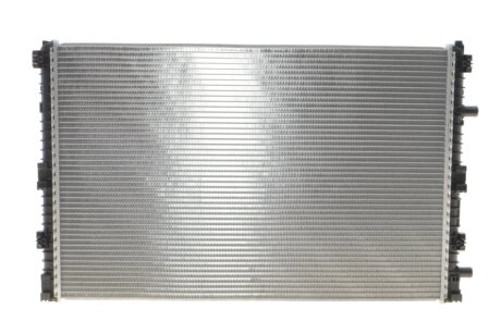 Радиатор охлаждения двигателя NRF 550255