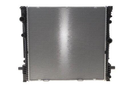 Радиатор охлаждения двигателя NRF 550285