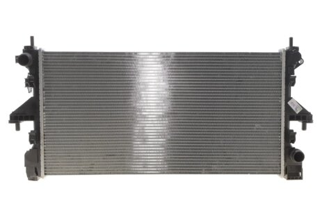 Радиатор, охлаждение двигателя NRF 560022