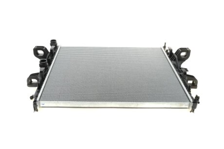 Радіатор охолодження Iveco Daily 3.0 11- NRF 58431